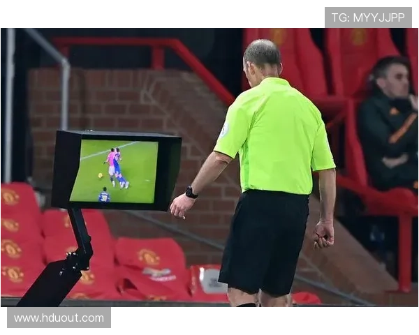 米特里策妻子控诉对手频繁犯规